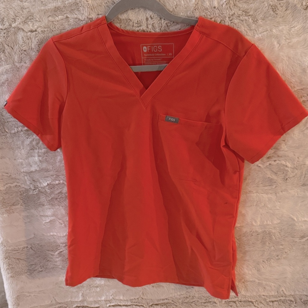 Figs Catarina Scrub Top in Fireside 🔥